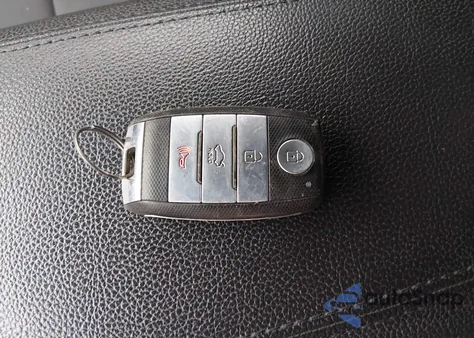 2016 Kia Optima Hybrid z USA, uszkodzony, nr VIN KNAGM4AD8G5096532